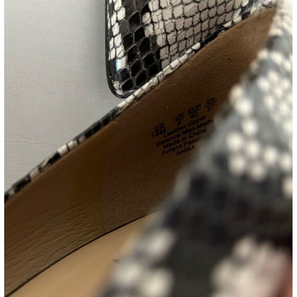 Naturalizer Anna Snake Skin  Pointed Toe Heels  Pumps Black & Cream  Size 10 - Picture 7 of 8